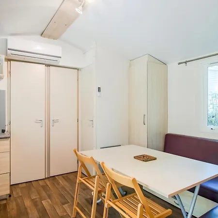 Mobilhome Semicouvert Noisetier 6 P Saint-Martial-de-Nabirat