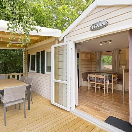Mobilhome Semicouvert Noisetier 6 P * Saint-Martial-de-Nabirat