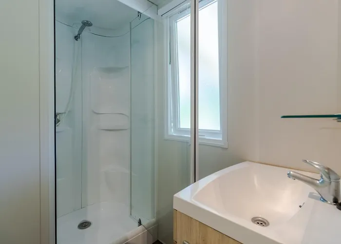 Mobilhome Semicouvert Noisetier 6 P Saint-Martial-de-Nabirat